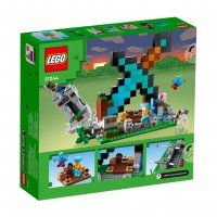 LEGO® Minecraft™ 21244 - Базата на меча, снимка 2 - Конструктори - 39442540