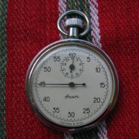 Хронометър секундомер часовник Агат, снимка 2 - Антикварни и старинни предмети - 31345632