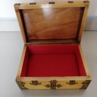Дървена кутия 19 x 13.5 h 9 cm. , снимка 2 - Други стоки за дома - 37228332