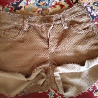 Готини панталонки, снимка 1 - Къси панталони и бермуди - 39898985