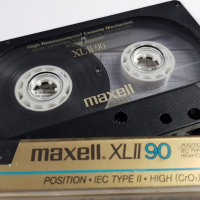MAXELL XL II японски хромни аудиокасети, снимка 1 - Аудио касети - 44680316