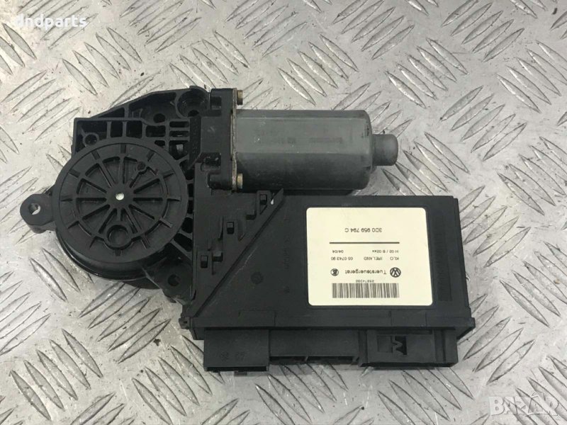 Моторче стъкло VW Touareg,2004г.(задно дясно), снимка 1