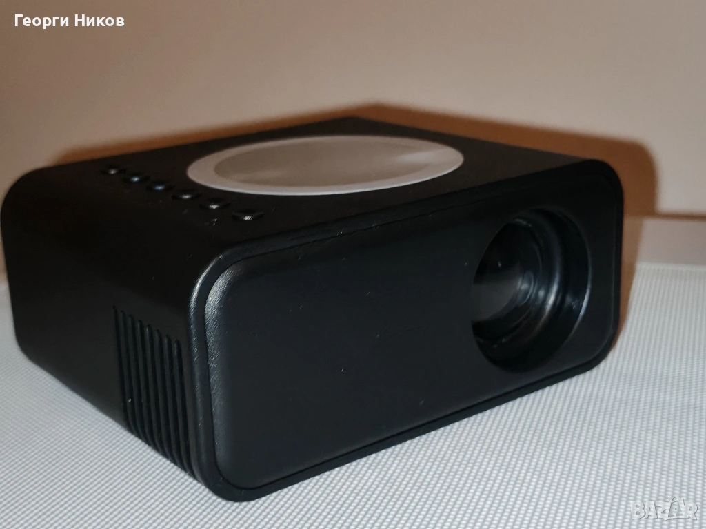 Проектор / Projector 1080, снимка 1