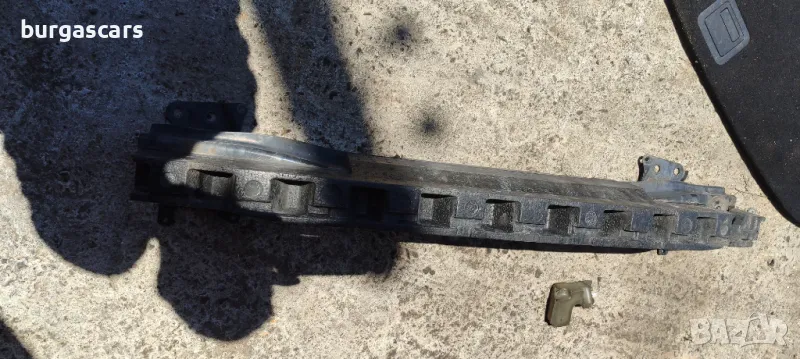 Основа предна броня Vw Touran - 80лв, снимка 1