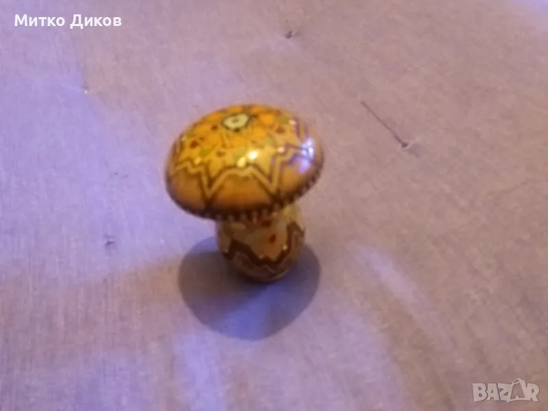 Дървена солница от соца Н-70мм и фи горе-82мм и долу-43мм, снимка 1