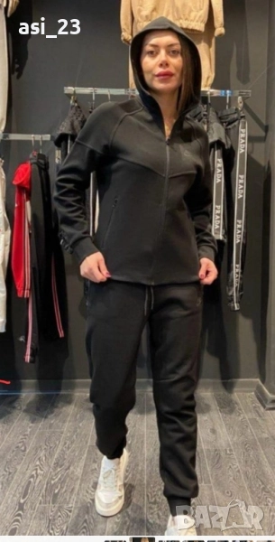 Нови дамски екипи nike tech fleece , снимка 1