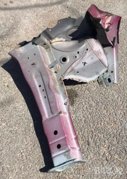 Продавам предна лява греда + бомбе/ботуш за амортисьора спейс стар space star след 2013, снимка 1