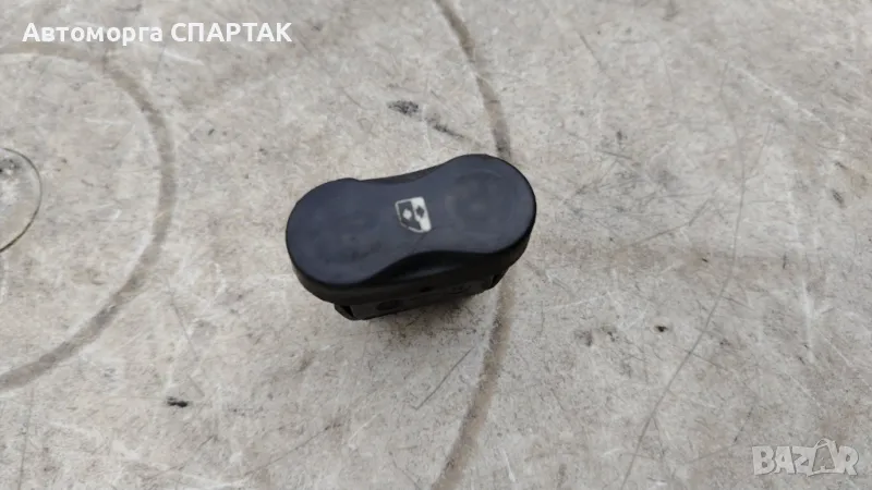 602227 Бутон за повдигане на прозореца Dacia Sandero (2009) 1.6 B/GPL 64KW, снимка 1