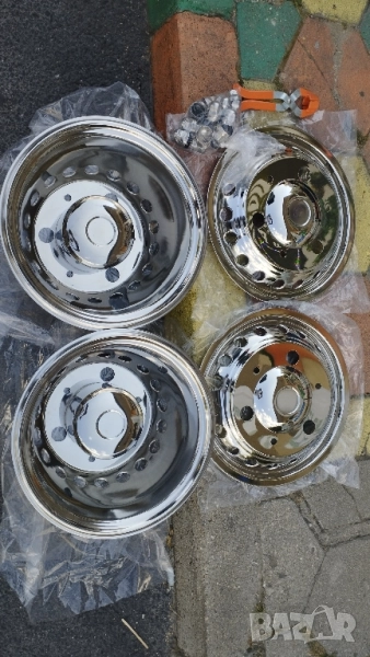 оригинални олекотени хромирани тасове за двойна гума sprinter crafter, снимка 1