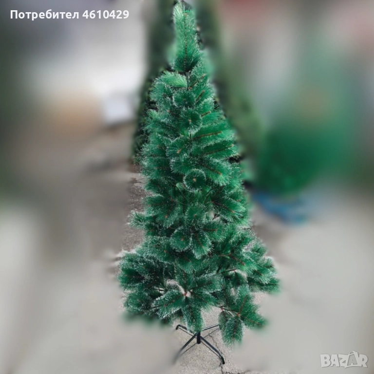 Заснежена елха с метална стойка, снимка 1