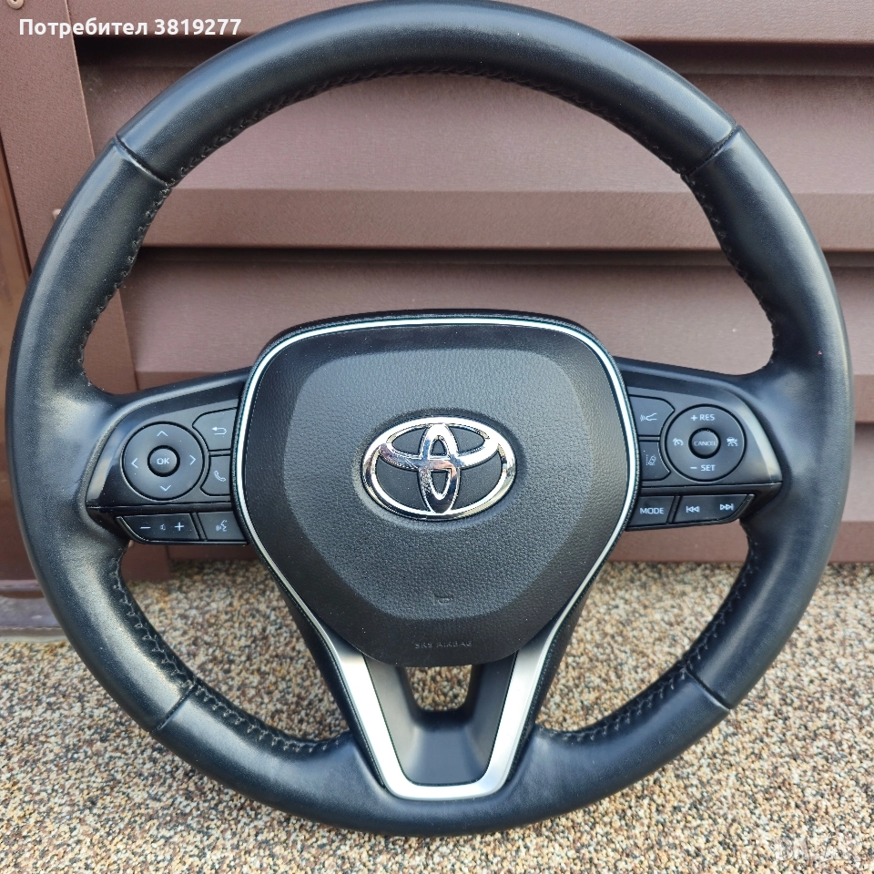 Продавам нов волан от Тойота Камри 2020г. с действащ ербек!, снимка 1