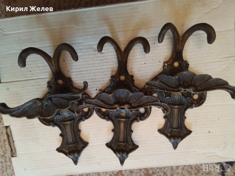 Закачалки стари бронзови 34205, снимка 1