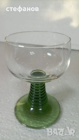 Красиви чаши за концентрат, френски кристал, зелено столче, 6 бр, комплект, снимка 4 - Чаши - 52868145