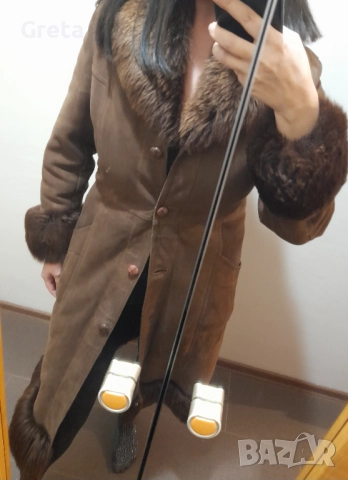 Топъл кожух естествена кожа , снимка 2 - Палта, манта - 52395056