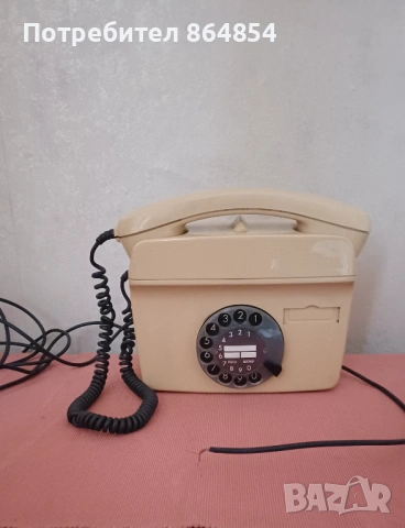 Стационарен ретро телефон стенен