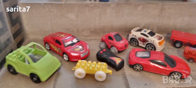 Голям лот с детски играчки - коли / автоваз/ радио управляеми и т.н., снимка 4 - Коли, камиони, мотори, писти - 37226745