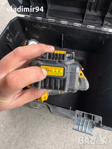 Dewalt DCH273 перфоратор +лед фенер, снимка 8 - Перфоратори - 53899539