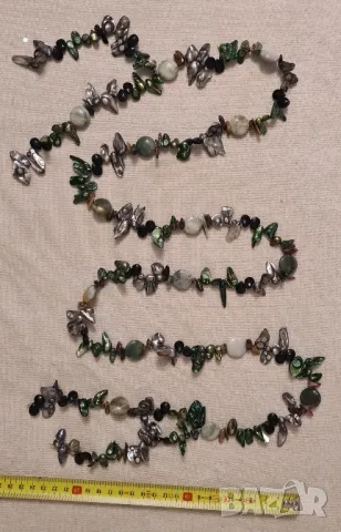 Колие със кристали, снимка 2 - Колиета, медальони, синджири - 49184881