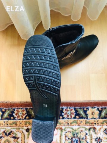 НОВИ топли ботички номер 38 - 25 лв, снимка 7 - Дамски ботуши - 30797796
