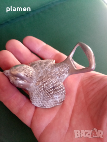 Стара отварачка с птица, снимка 1