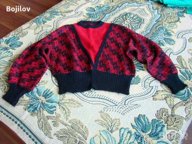 Продавам нови пуловери,естествена вълна,размер 46 - 48