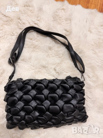 Черна чанта