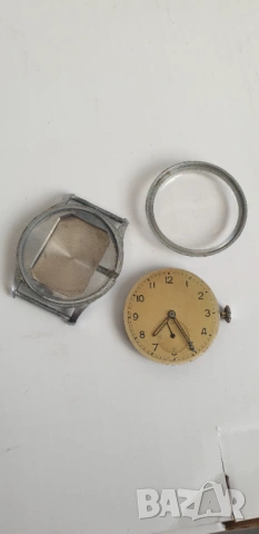 Стар механичен часовник, снимка 5 - Антикварни и старинни предмети - 54139706