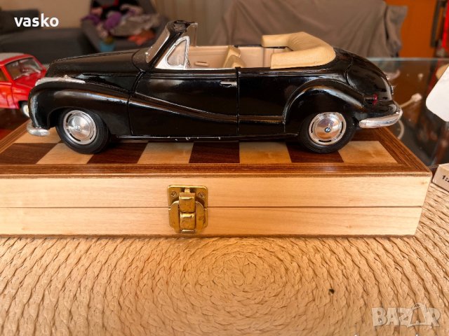BMW 502 Maisto 1:18