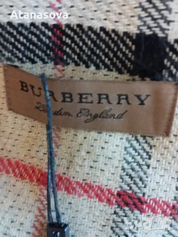 Продавам английски луксозен мъжки шал от кашмир Burberry 