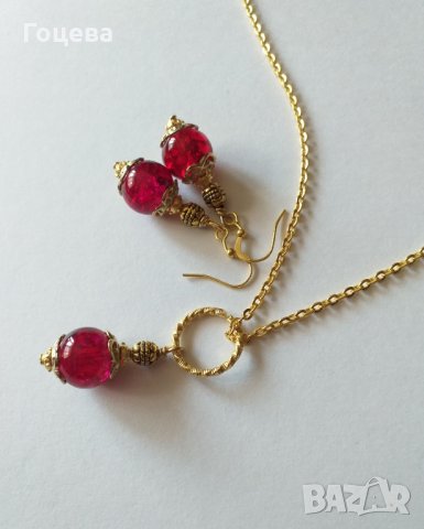 Прелестен комплект колие и обици с рубинено червени мъниста и изящни орнаменти в цвят Антично злато, снимка 6 - Бижутерийни комплекти - 32126652