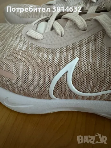 Nike обувки, снимка 3 - Маратонки - 47486669