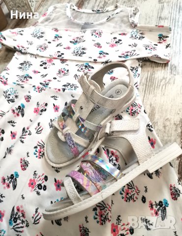 Рокля прекрасница, снимка 2 - Детски рокли и поли - 32095591