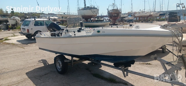 лодка двигател и ремарке без регистрация