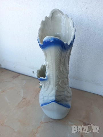 Порцеланова ваза с лебеди, снимка 6 - Вази - 51736474