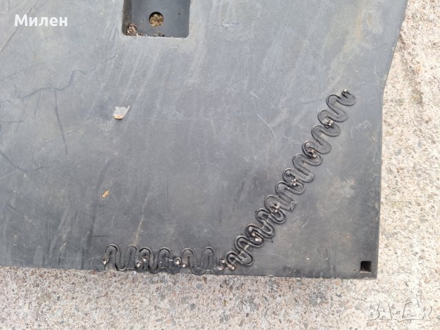 Предпазна Кора Под Радиатора За Моделите На Volvo S40 XC60 от 2004-2016 Година  Волво , снимка 4 - Части - 42505232