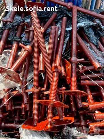 Продавам пети за скеле