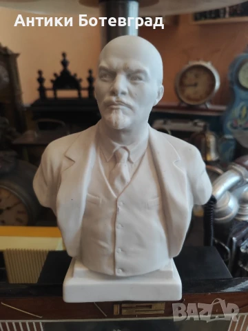 Порцеланов бюст на фабрика ЛФЗ топ състояние , снимка 1
