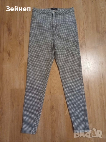 Кариран панталон на Bershka , снимка 2 - Панталони - 51893102
