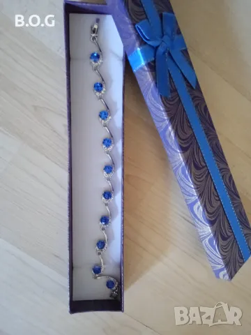 Нова, сребърена гривна. В подаръчна кутия