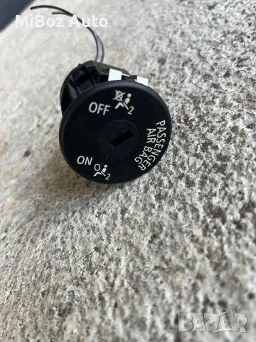Копче превключвател airbag БМВ Е90 91 92 BMW