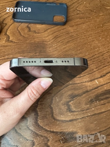 Продавам Iphone 12 pro, снимка 4 - Apple iPhone - 54109559