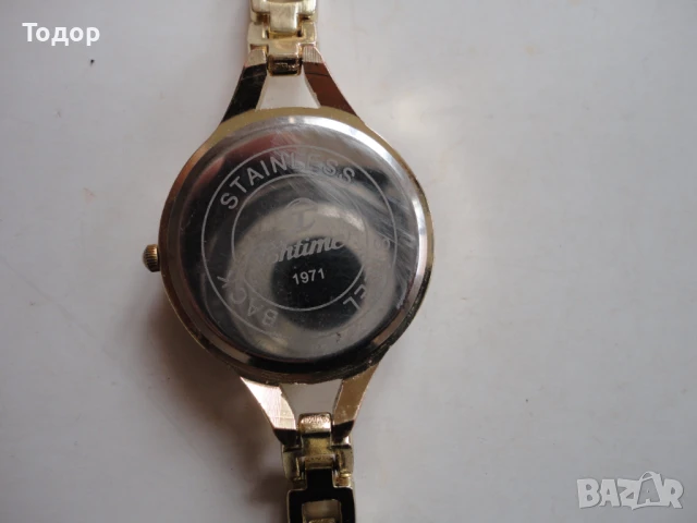 Позлатен часовник с кристали , снимка 5 - Дамски - 50582996