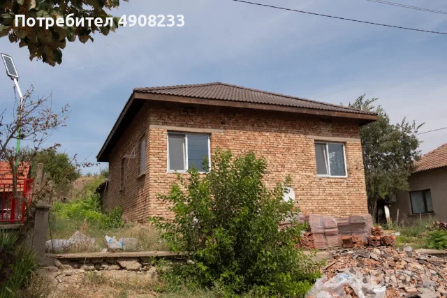 Къща в с.Комарево, обл. Плевен, снимка 11 - Къщи - 56485013