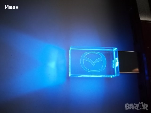Светеща УСБ USB flash флаш памет стъкло с емблема на марка кола автомобил джип мотор + Подарък, снимка 8 - Аксесоари и консумативи - 30945988