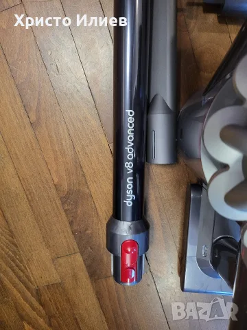 Акумулаторна безжична Прахосмукачка Dyson V8 Advanced, снимка 7 - Прахосмукачки - 55816822