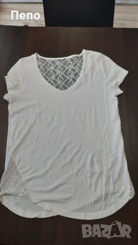 Бяла тениска