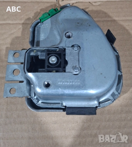 Заключващ механизъм за волан от Audi A6 C6 4F , снимка 4 - Части - 51501175