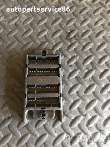 Реле и кутия с предпазители за KIA Sorento 2.5 CRDi (2003–2007) 91310-3E810