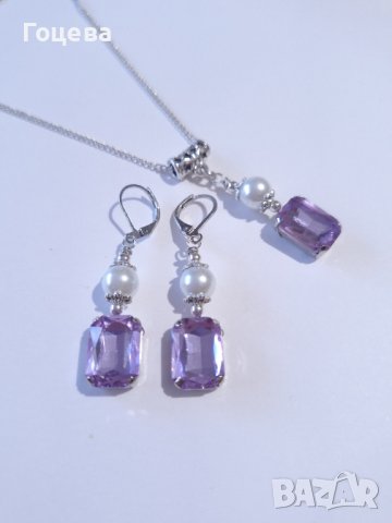 Красив комплект бижута обици и колие с лавандулово лилави кристали и кристални перли , снимка 2 - Бижутерийни комплекти - 42768208