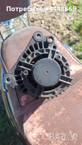 Алтернатор / Генератор за Фолксваген Пасат Б5.5, снимка 3 - Части - 52272101